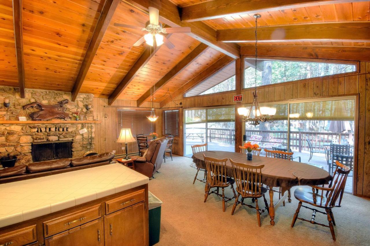 Papa Bear Cabin North Wawona Exteriér fotografie